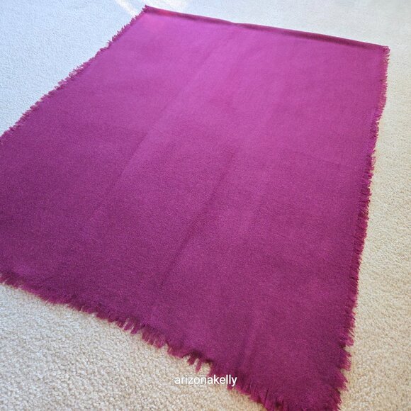 Oversized Wool (wool/cashmere?) Woven Scarf Burgundy - Picture 4 of 8